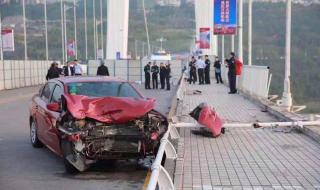 坠江公交车 坠江公交车