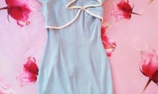 粉红大布娃娃连衣裙