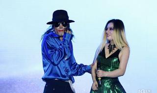 迈克尔杰克逊布兰妮